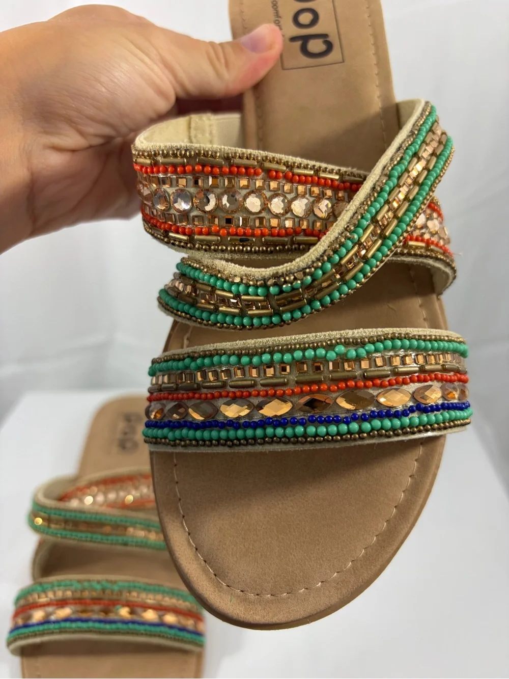 NWT pop Women’s Size 9 Multicolor Beaded Triple-Strap Slide Sandals